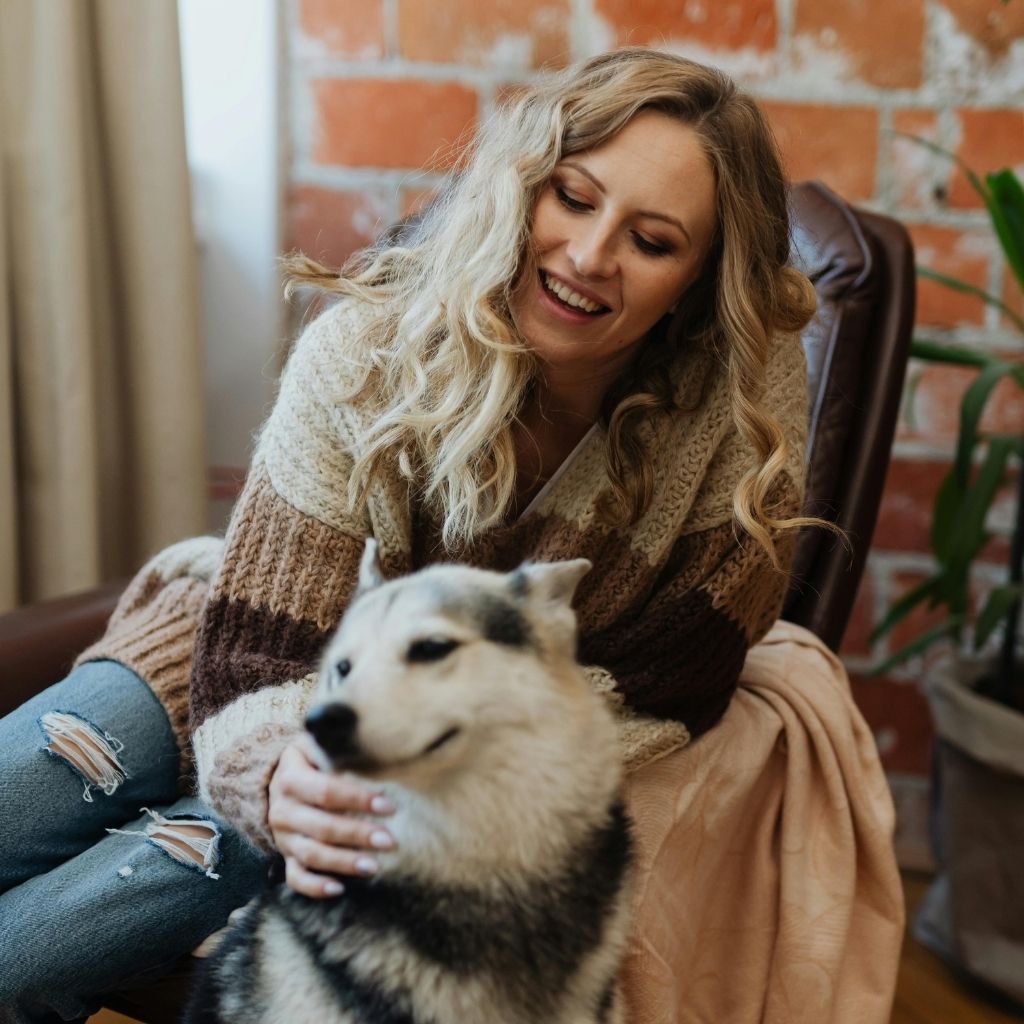 Hourly pet care visit with a trusted Vacay Sitters sitter